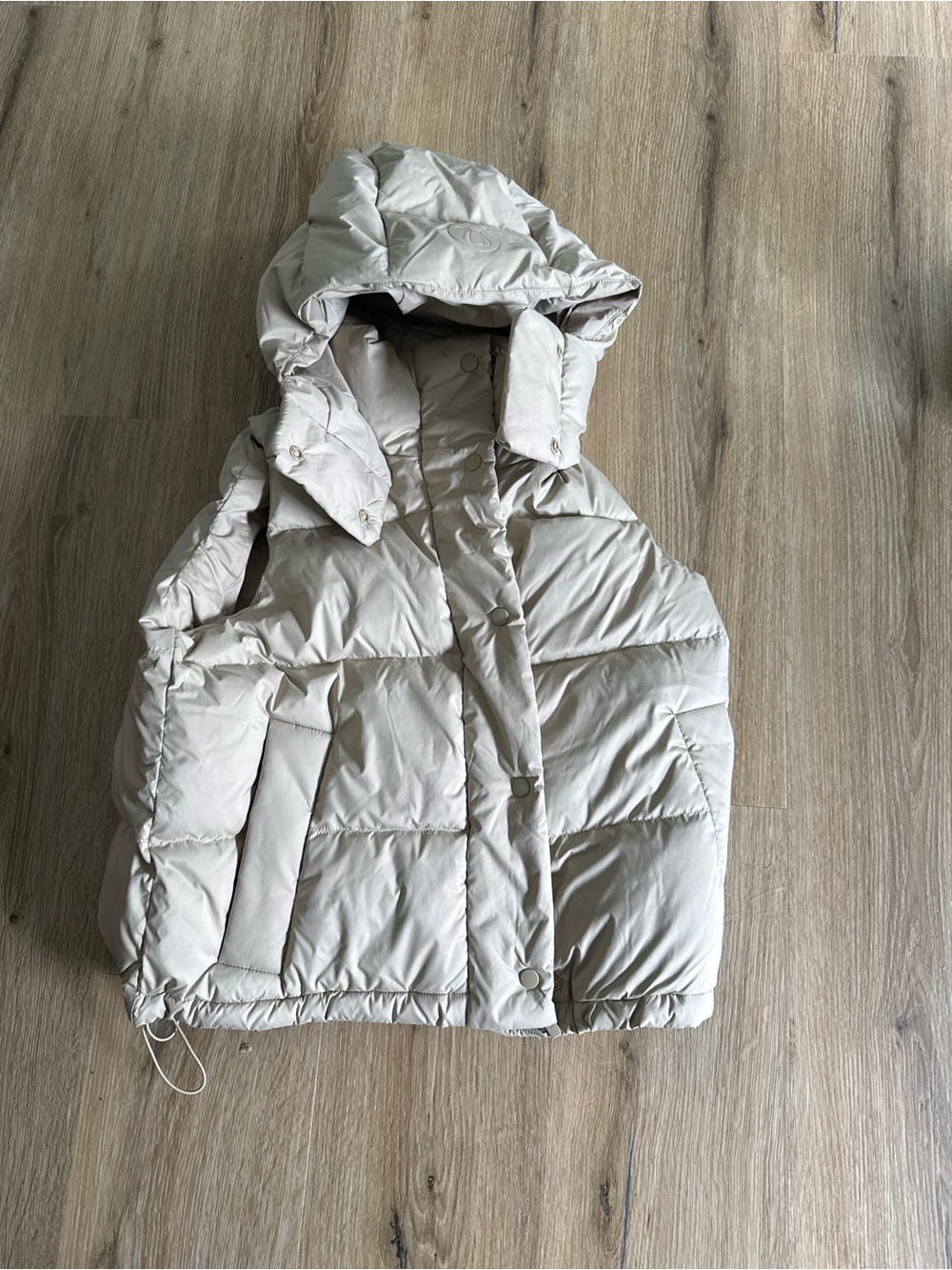 Lululemon tan vest